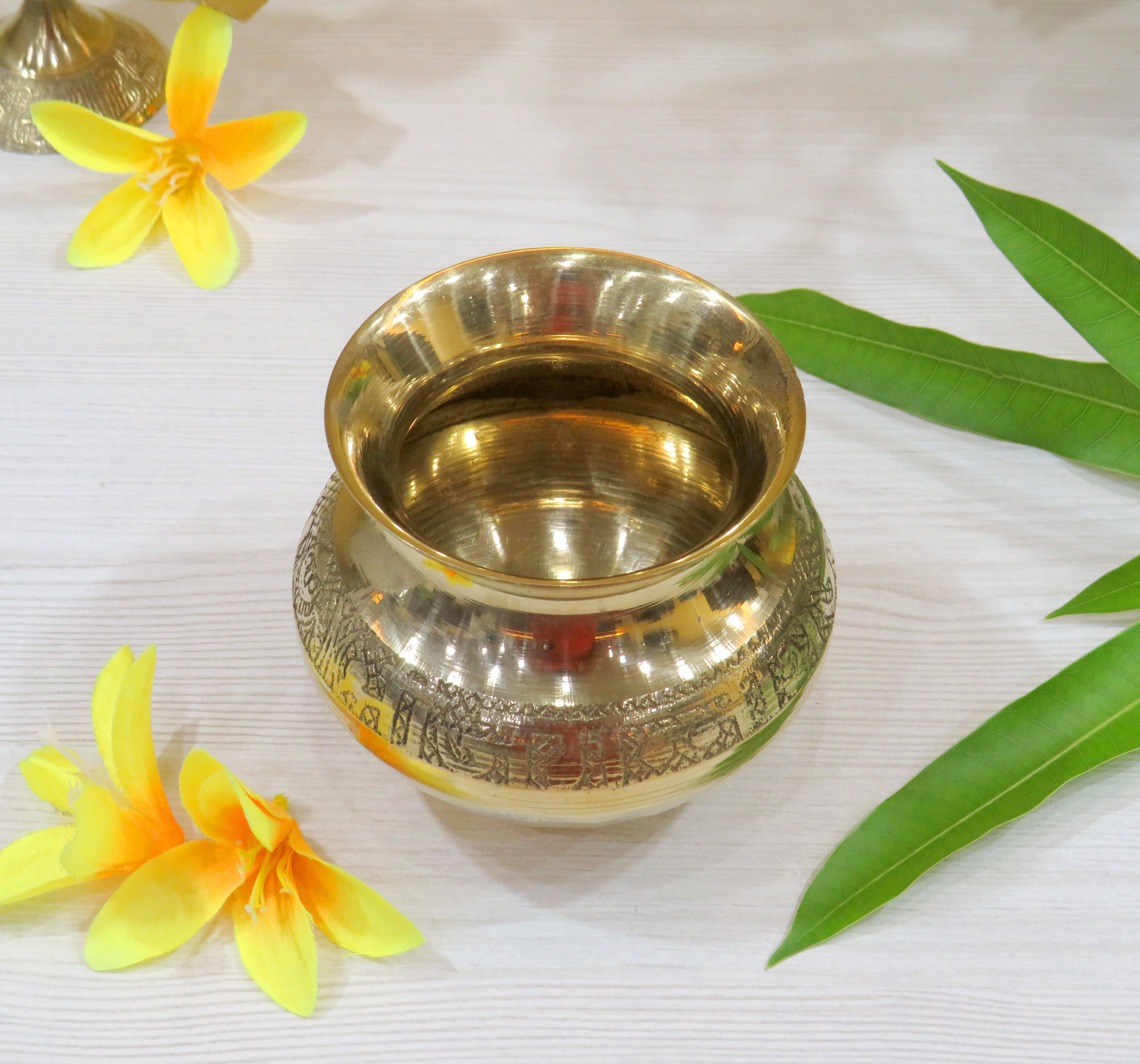 BENGALEN পিতলের কলশ লোটা গাদোয়া পূজার প্রবন্ধ বাড়ির মন্দিরের জন্য আলংকারিক পূজা আইটেম পূজার উদ্দেশ্য ফেরত উপহার