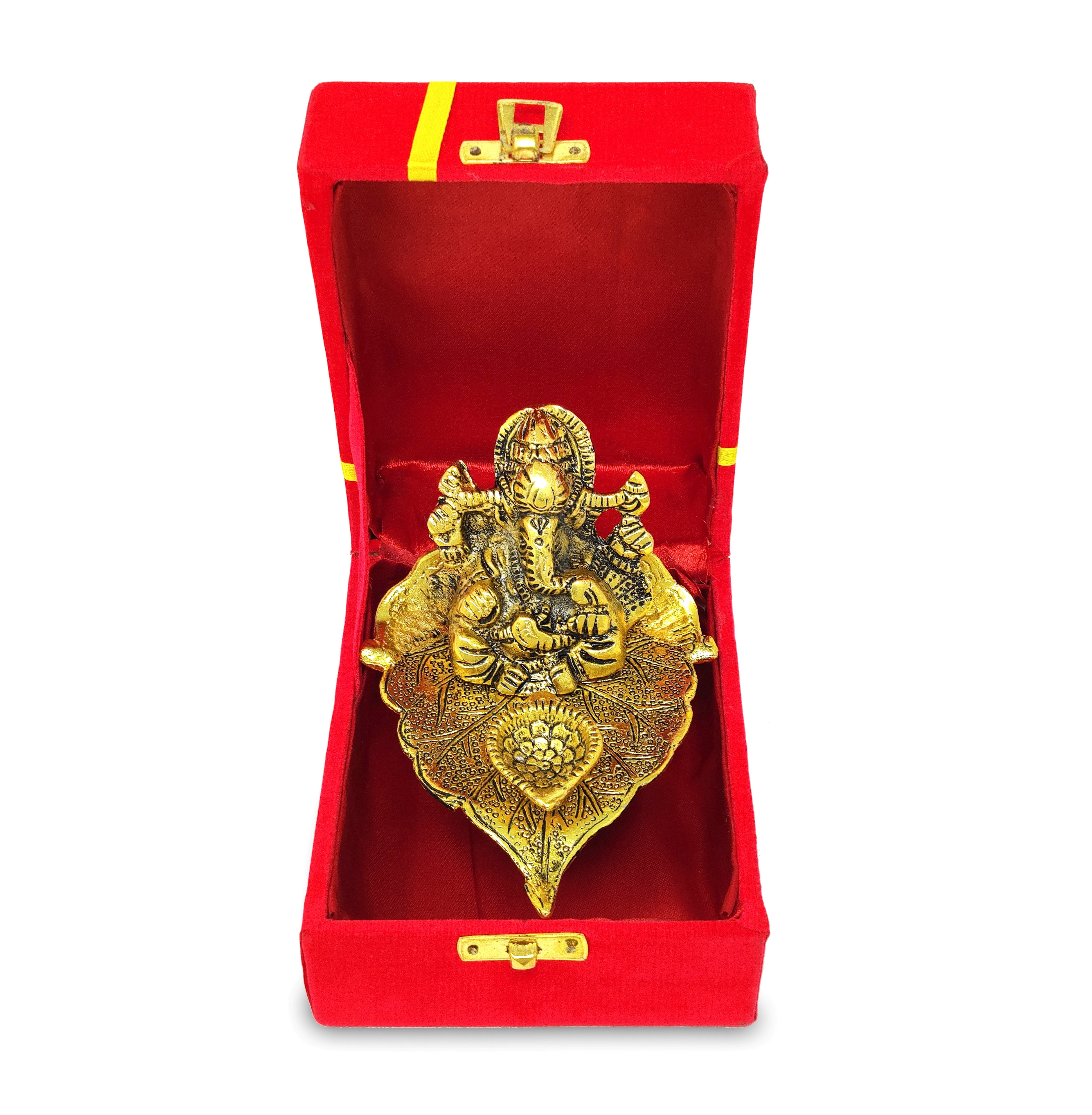 BENGALEN Diya Ganesha on Leaf Oil Lamp Statue Idol Gold with Red Velvet Gift Box Pooja Items Diwali Decoration Puja Gifts Handmade Oil Lamp Traditional Indian Deepawali Gift Items