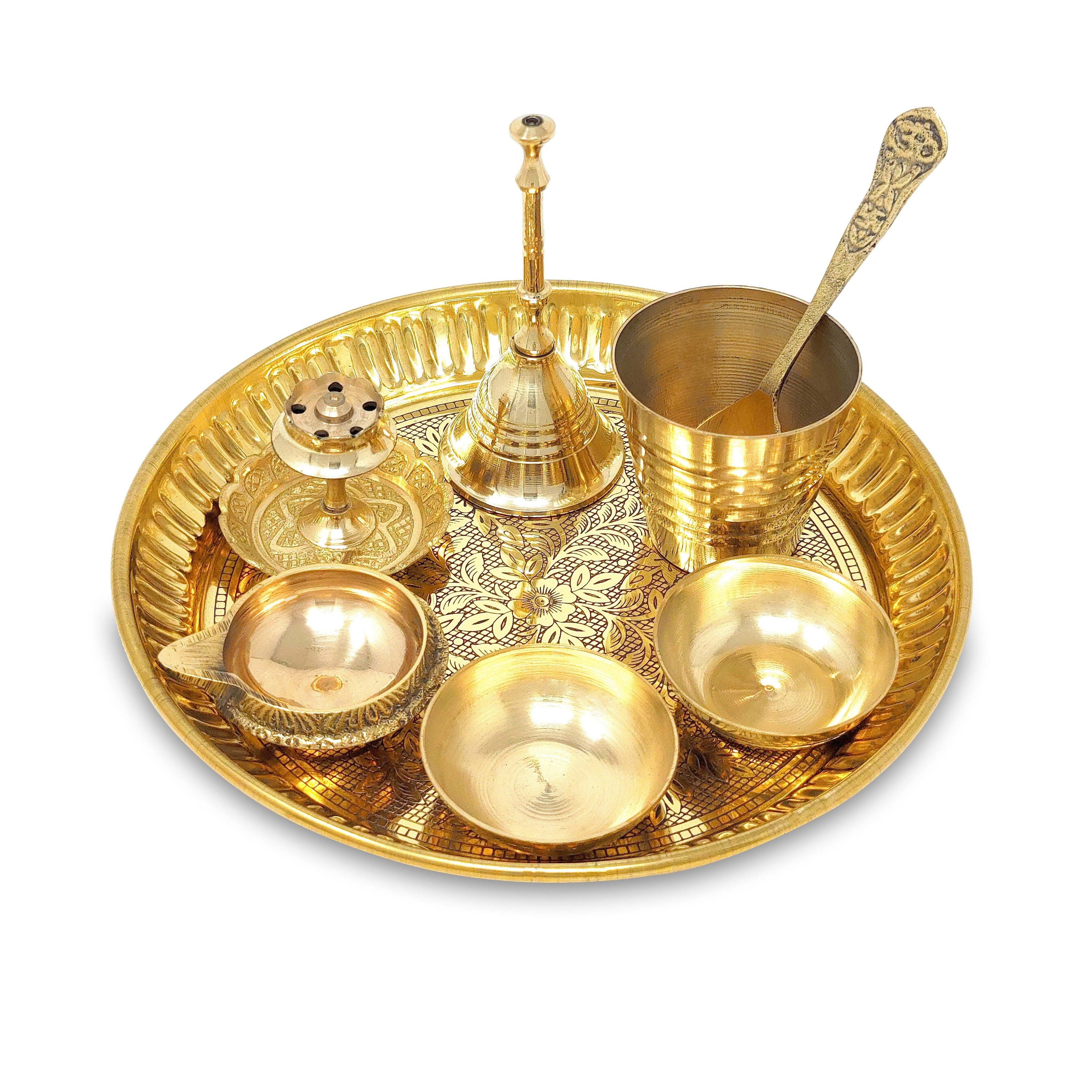 বেঙ্গালেন ব্রাস পূজা থালি সেট 6 ইঞ্চি পূজা থালি সঙ্গে পিটাল প্লেট গ্লাস চন্দন ওয়াটি ধুপ দান কুবের দীপ ঘাঁটি চামচ আরতি থালি দীপাবলি হোম অফিস মন্দির বিবাহের উপহার সামগ্রী ফেরত 