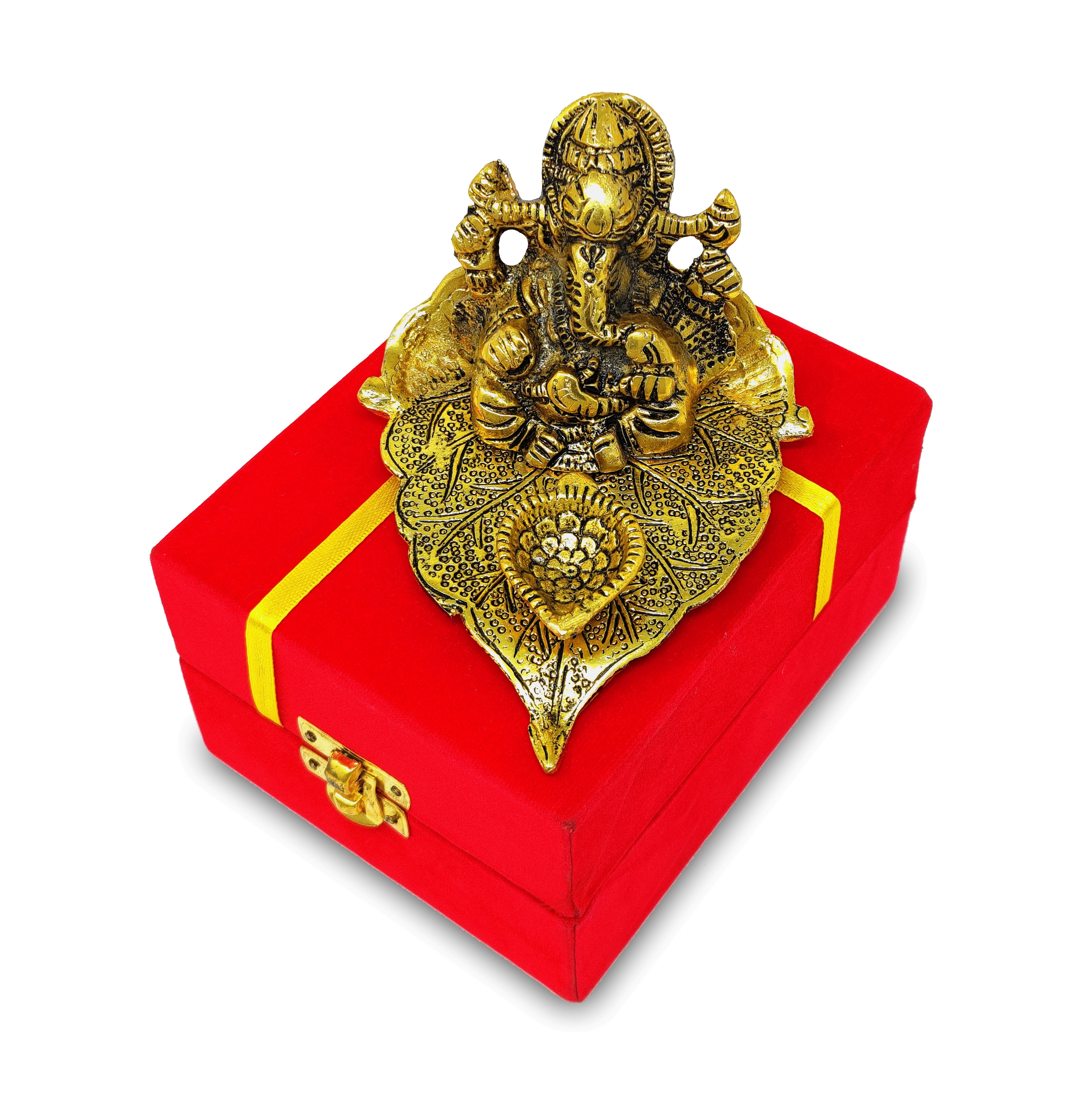 BENGALEN Diya Ganesha on Leaf Oil Lamp Statue Idol Gold with Red Velvet Gift Box Pooja Items Diwali Decoration Puja Gifts Handmade Oil Lamp Traditional Indian Deepawali Gift Items