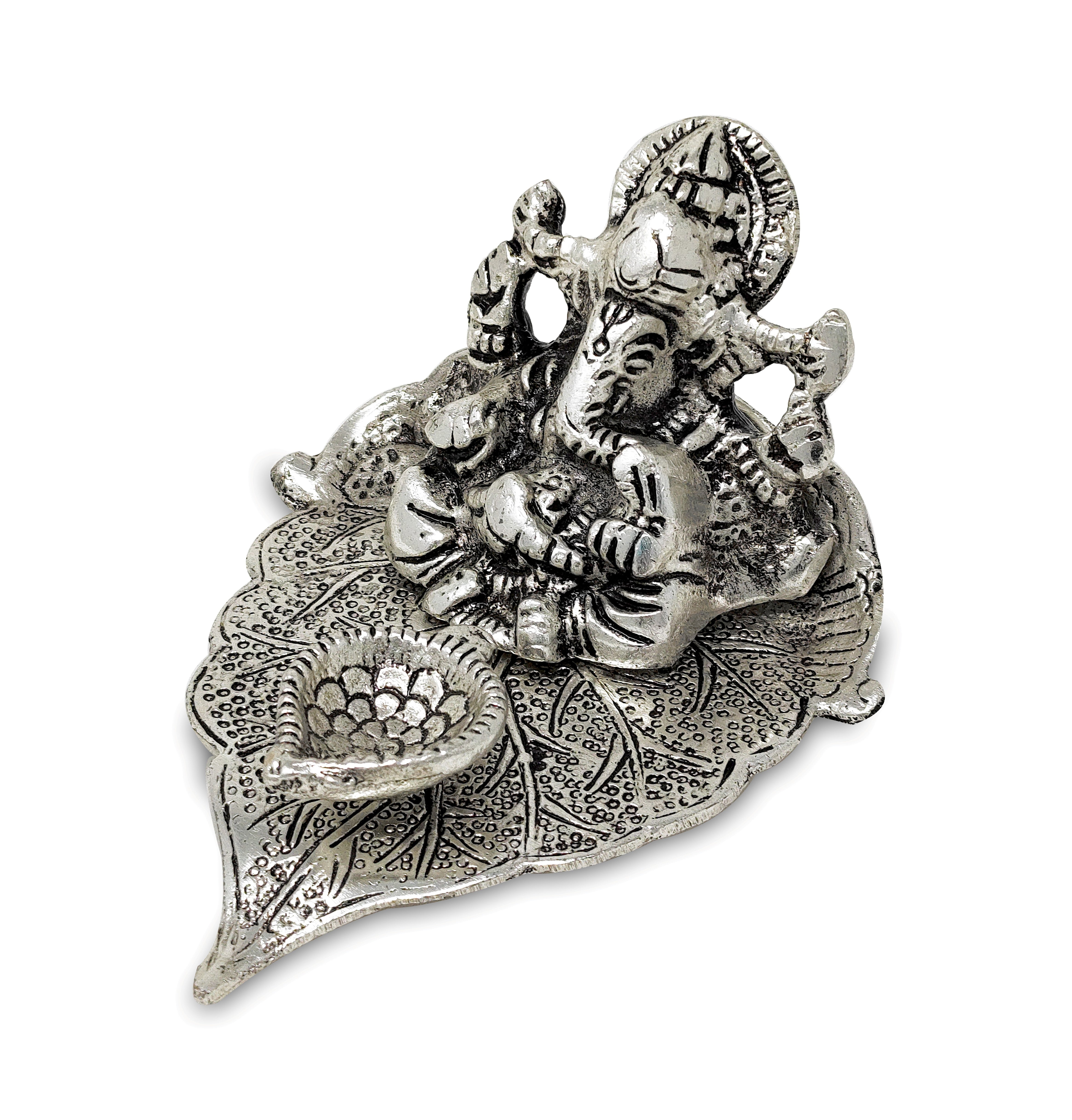 BENGALEN German Silver Diya Ganesha on Leaf Oil Lamp Statue Idol with Blue Velvet Gift Box Pooja Items Diwali Decoration Puja Gifts Handmade Oil Lamp Traditional Indian Deepawali Gift Items