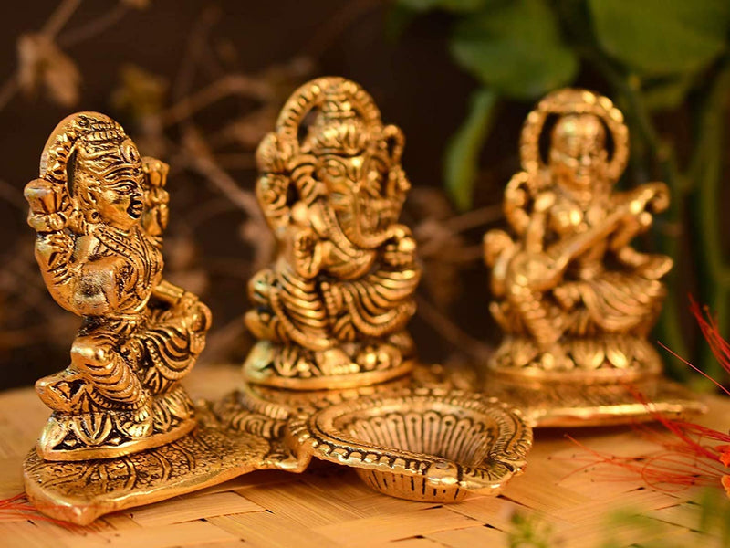 Bengalen Decorative Laxmi Ganesha Saraswati Sitting Diya Statue